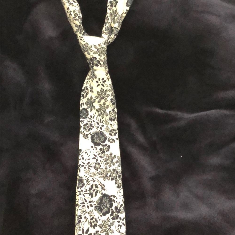 Men’s Floral Tie
